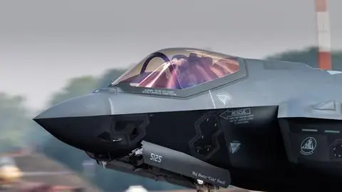 The United States is expected to expand sales of F-35 fighters to five nations including Poland (Video from April 26)