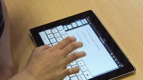 Tablet zamiast książki. Polskie szkoły daleko w tyle
