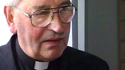 "Watykan zwleka z beatyfikacją Jana Pawła II"