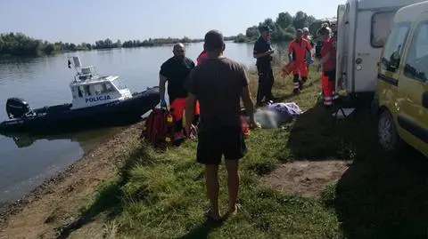 68-latek nie żyje, jego żona jest w ciężkim stanie. Byli nad jeziorem