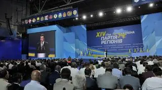 Lato 2012 r. XIV Zjazd Partii Regionów - cała partia murem za Janukowyczem