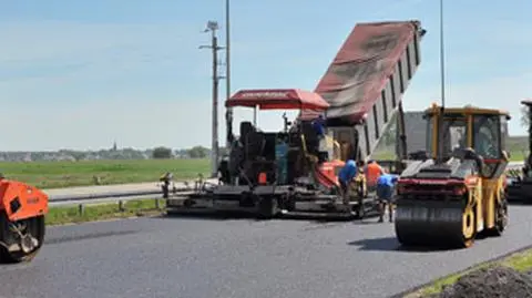 "A może będą płacić za niechodzenie do roboty?"