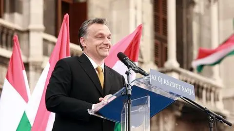 Węgrzy odwracają się od Orbana. Fidesz pikuje w sondażach