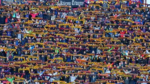 Mistrzowie docenieni. Pogoń zrobiła Legii szpaler