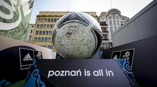 Piłka z podpisami 
