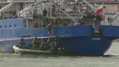 Pokazali, jak odbija się statek