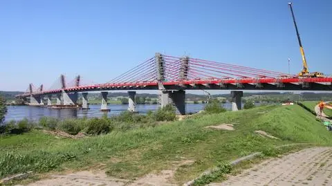Czekali na ten most 20 lat. 
W piątek pojadą nim pierwsze samochody
