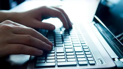 Oświęcim. Podawał się za 16-latka, prosił dzieci o nagie zdjęcia