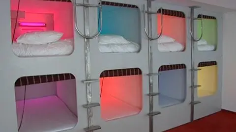 Noc w kapsule - jak w Japonii