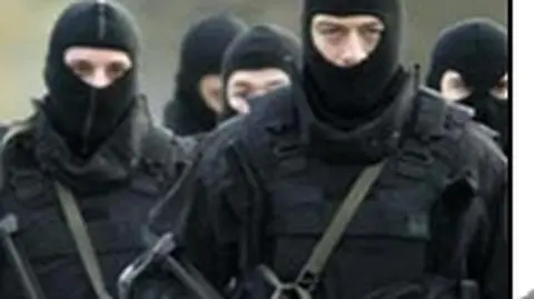 Porywacz na wolności. 
Policja: jest niebezpieczny