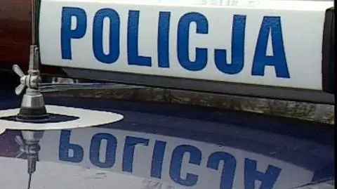 Trzy osoby zginęły, auto zniszczone