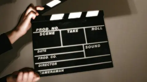 Świat zarabia na zyski Hollywood
