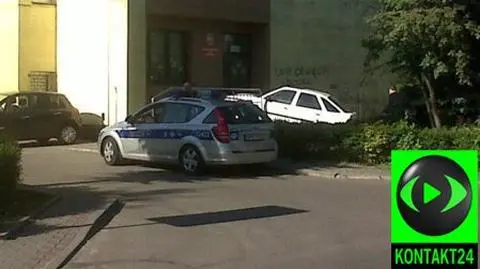 Pijany zatrzymał się na schodach przedszkola