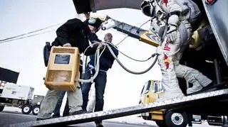 Sponsorem skoku Felixa był Red Bull 