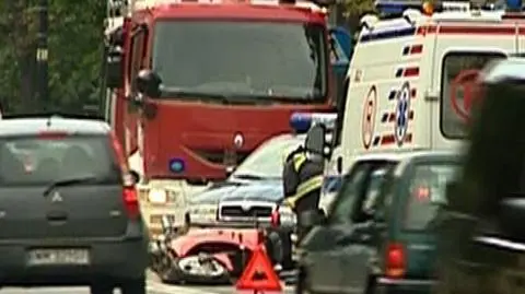 Rządowy samochód potrącił motocyklistę