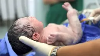 Kobieta urodziła chłopca