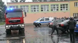 Uczniowie i pracownicy szkoły zostali ewakuowani