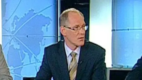 "Telewizja publiczna nigdy nie będzie niezależna politycznie"