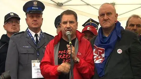 Związkowi liderzy przed Sejmem 