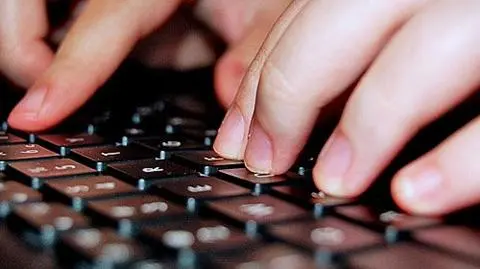 10-latkowie przed sąd za wulgaryzmy 
 w sieci