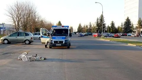 86-latek potrącił rowerzystkę. Uciekł i zamalował ślady uderzenia