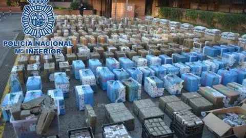 Policja rozbiła siatkę przemytników narkotyków