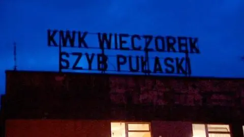 Ratownicy uwolnili przysypanego górnika