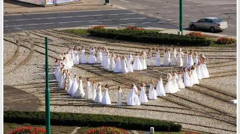 Panny młode zbierają na wózek 
dla chorego Miłosza