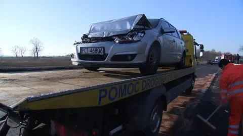 Wypadek w Prusicach. Zderzenie 6 pojazdów