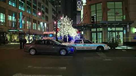 Strzały w Chicago. Strzelanina w centrum handlowym. Ranna kobieta, śmierć napastnika