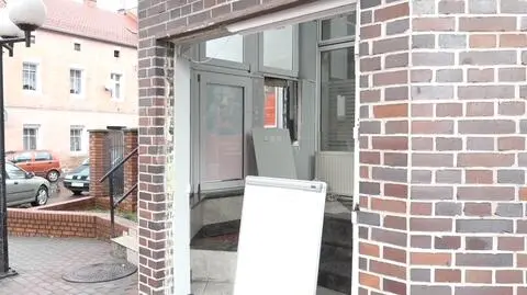 Dolny Śląsk. Ktoś wyrwał ze ściany i ukradł cały bankomat