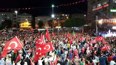 Turcja. Czystki po nieudanej próbie zamachu stanu
