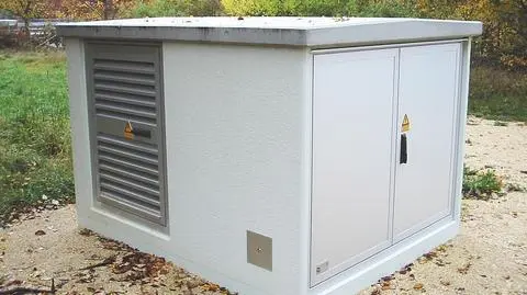 Prąd poraził dwóch mężczyzn. Chcieli ukraść kable?