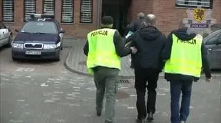 Zatrzymany usłyszał 35 zarzutów