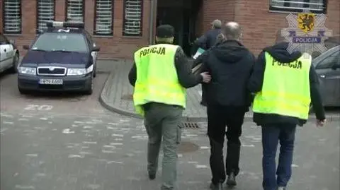 Gdańsk: Oszukał 30 osób na 3 mln zł.
