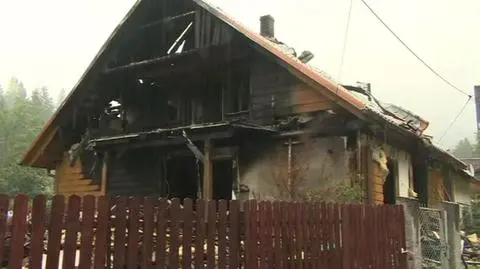Dom w Rajczy spłonął doszczętnie, video archiwalne 