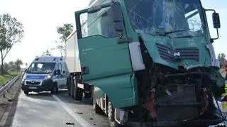 Kierowca nie zachował odpowiedniej odległości między pojazdami 