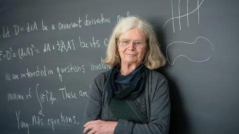 Karen Uhlenbeck z nagrodą Abla, matematycznym Noblem