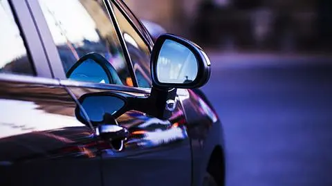 Przegląd prasy: Po piwie wsiadł za kółko, bo poprosił go policjant. Nie zostanie ukarany