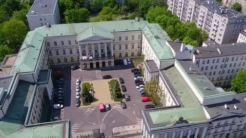 Komisarz w Warszawie? PiS gra na czas