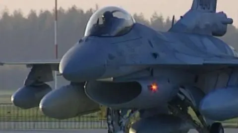 F-16 będą latać nocą