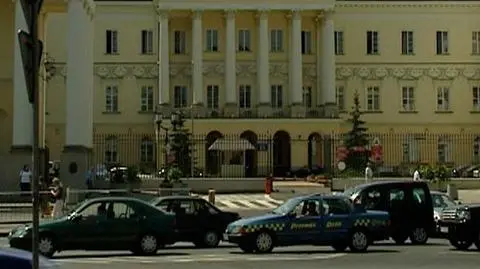 Samochód wjechał w przystanek