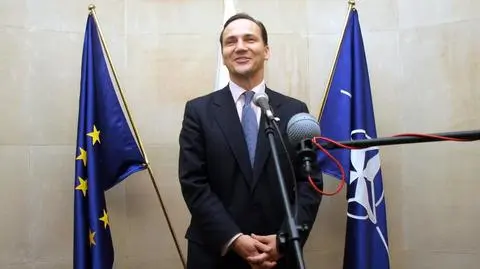 Pierwsze zmiany Sikorskiego w MSZ