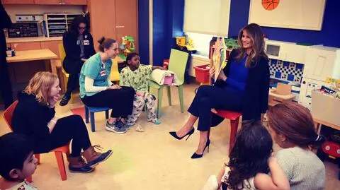 Melania Trump odwiedziła szpital. Czytała dzieciom