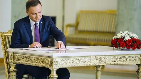 Prezydent podpisał tzw. ustawę dezubekizacyjną