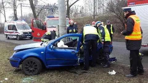 Gdynia: Samochodem uderzyła w słup. Ranne dziecko