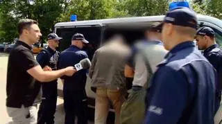 Policja zatrzymała dwóch mężczyzn w związku z atakiem na operatora kamery