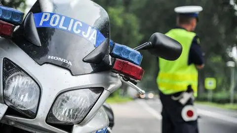 Policja zatrzymała autokar. W środku dwa razy więcej dzieci niż miejsc