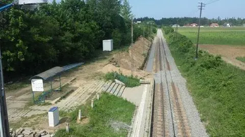 Koleją z Kaszub na Hel. Szybko, jeszcze szybciej