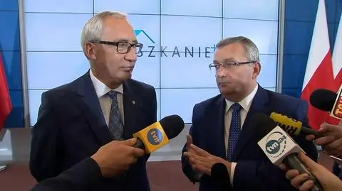 Andrzej Adamczyk o terminach programu mieszkaniowego